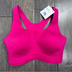 Lululemon NWT Go Further Bra with Support Code Technology Passionate